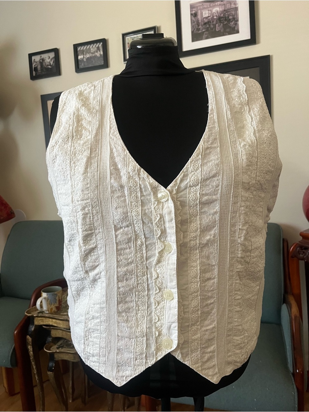 White Lace-Trim Button Front Women's Vest